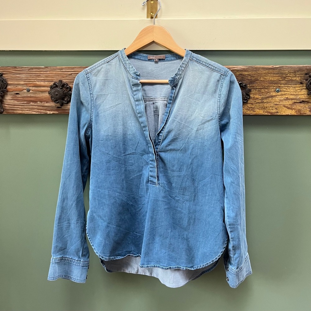 Vince Womens Light Wash Denim Popover Blouse Band Collar V-Neck Top Size 6